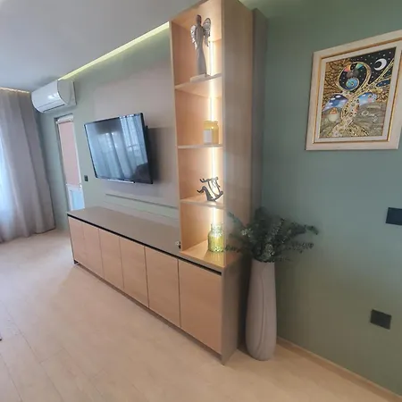 Apartament Divalla *